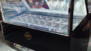 16 Pans Ice Cream Display Freezer Catering Equipment For Stores